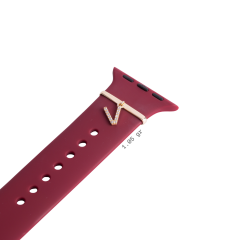 WATCH CHARM V HARFİ